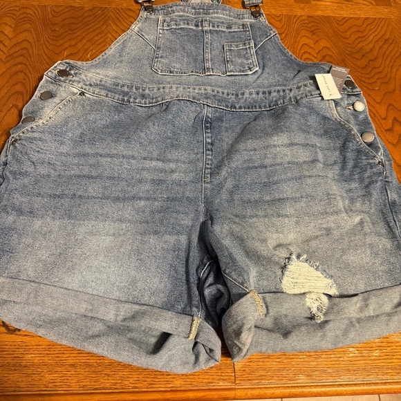 NEW Lane Bryant Boyfriend Short Denim Distressed Overalls Shortalls Sz 18 Casual - Picture 6 of 14